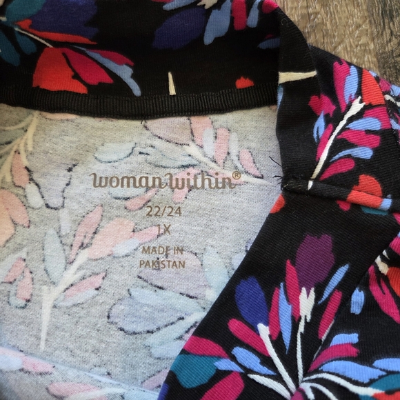 Woman Within 22/24 1X Floral Sleeveless Top Black Pink Blue Purple - Picture 2 of 10